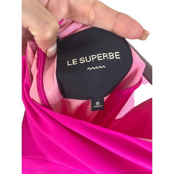 Le Superbe Waikiki Ruched Ruffle Mini Dress Keyhole Neck Flutter Sleeve Pink 2 - Picture 14 of 16